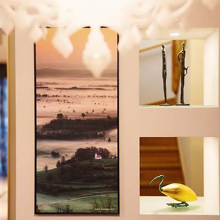 Gallery アパート